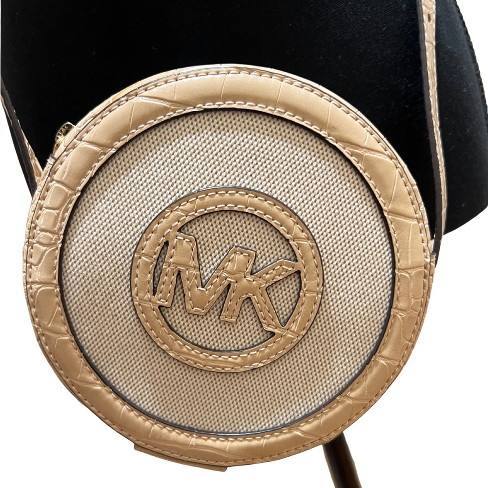 NWT - MICHAEL KORS Crossbody Bag - Small Canteen - Multi-Buff - FREE SHIPPING - Picture 3 of 12